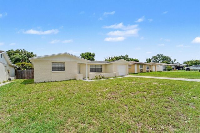 5102 SCHOOL ROAD, New Port Richey, FL 34653