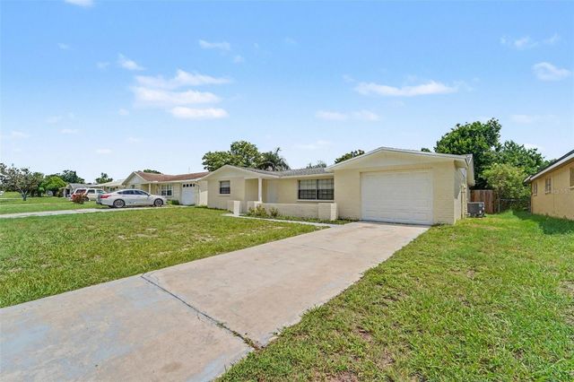 5102 SCHOOL ROAD, New Port Richey, FL 34653
