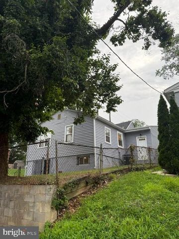 1629 QUARTER AVE, Capitol Heights, MD 20743