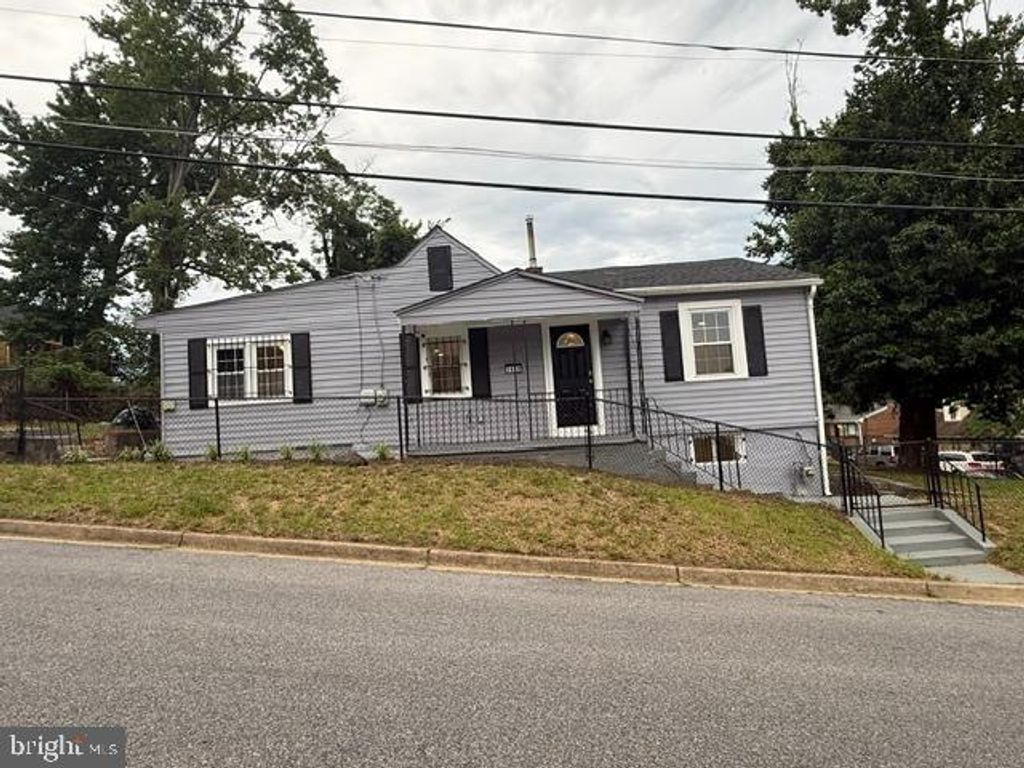 1629 QUARTER AVE, Capitol Heights, MD 20743