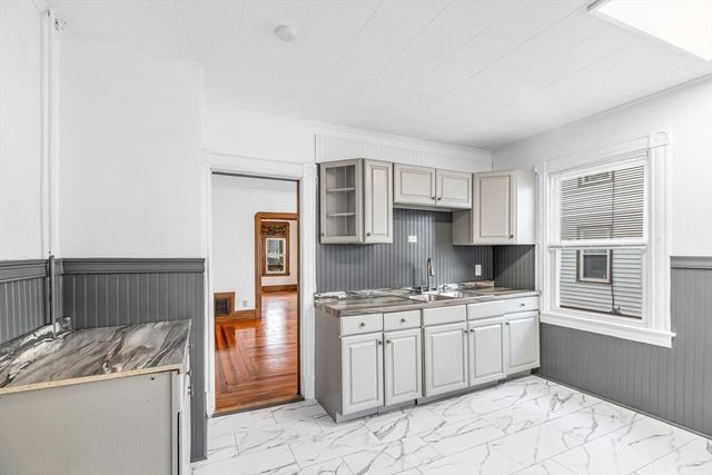 21 Biltmore 1, Springfield, MA 01108