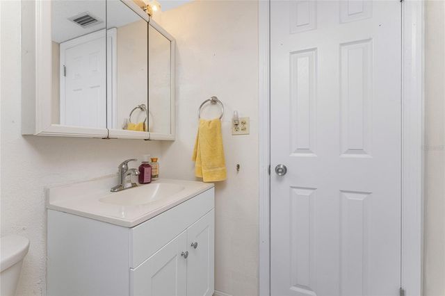 4158 TAMIAMI TRAIL H5, Port Charlotte, FL 33952