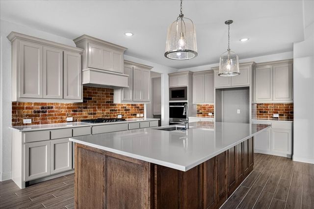 1016 Brock Heights Court, Brock, TX 76087