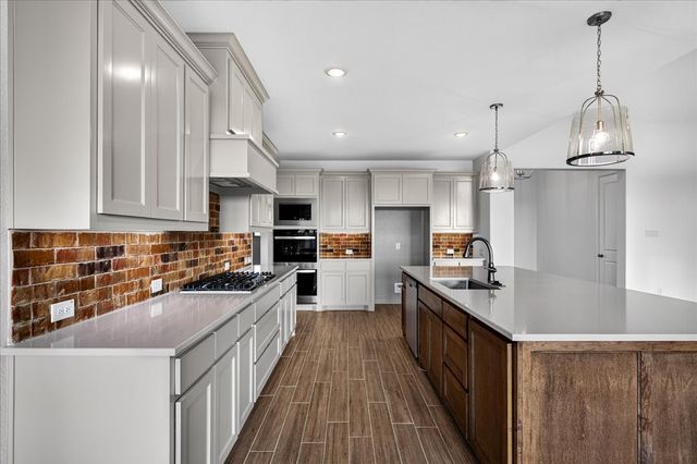 1016 Brock Heights Court, Brock, TX 76087