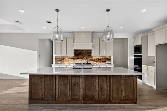 1016 Brock Heights Court, Brock, TX 76087