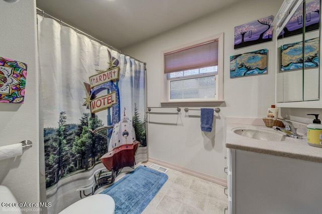 620 Pearl ST, Wallace, ID 83873