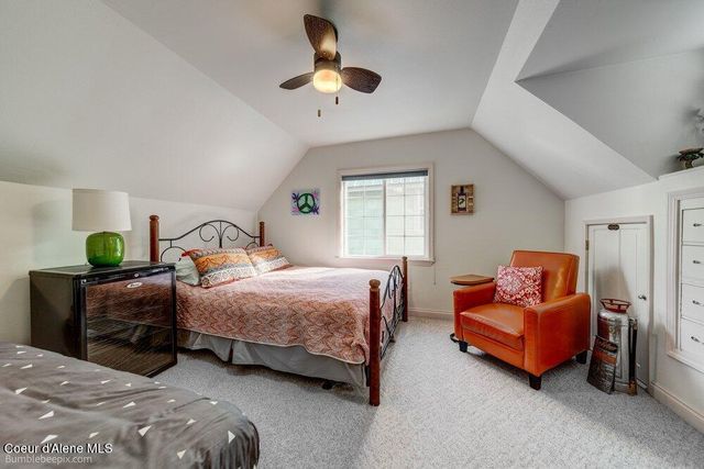 620 Pearl ST, Wallace, ID 83873