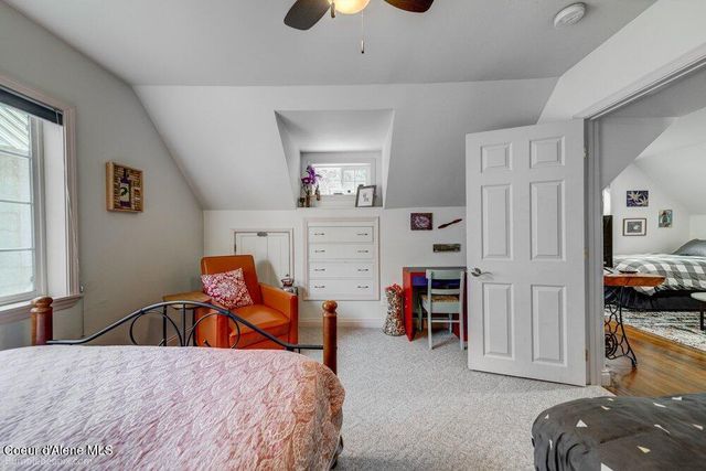 620 Pearl ST, Wallace, ID 83873