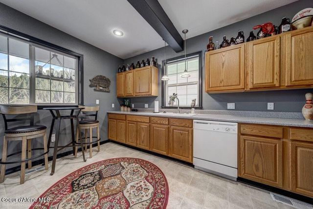 620 Pearl ST, Wallace, ID 83873