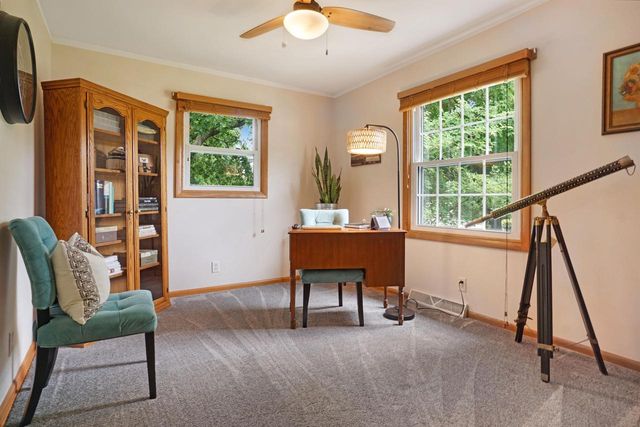 1674 Mapledale ROAD, West Bend, WI 53090