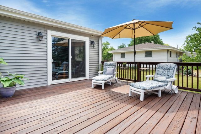 1674 Mapledale ROAD, West Bend, WI 53090