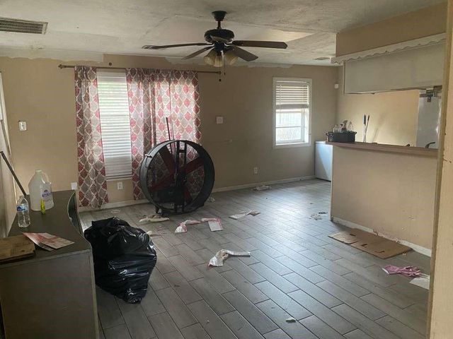 2217 Hickory Lane, Pasadena, TX 77502