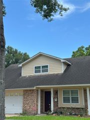 2217 Hickory Lane, Pasadena, TX 77502