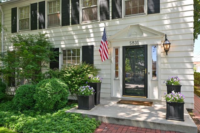 5835 N Lake DRIVE, Whitefish Bay, WI 53217