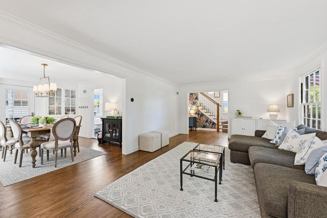 5835 N Lake DRIVE, Whitefish Bay, WI 53217