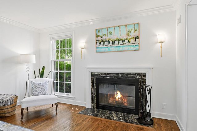 5835 N Lake DRIVE, Whitefish Bay, WI 53217