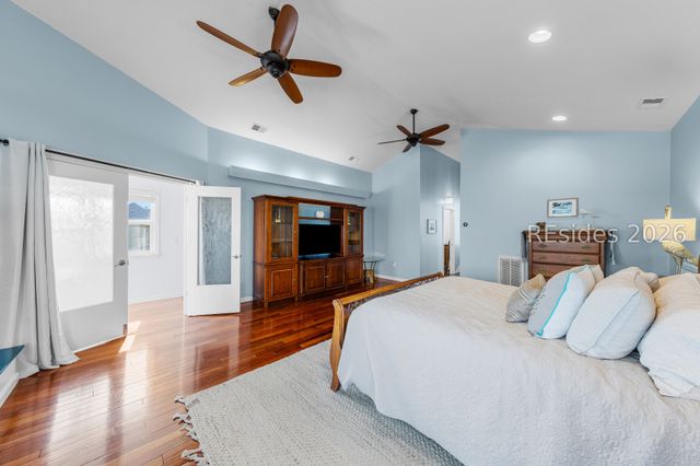 2 Ebb Tide Ct, St Helena Island, SC 29920