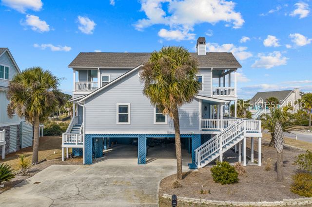 2 Ebb Tide Ct, St Helena Island, SC 29920