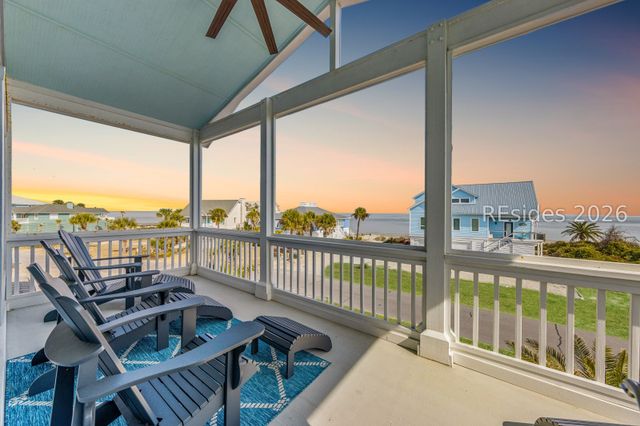 2 Ebb Tide Ct, St Helena Island, SC 29920