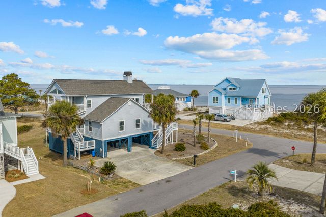 2 Ebb Tide Ct, St Helena Island, SC 29920