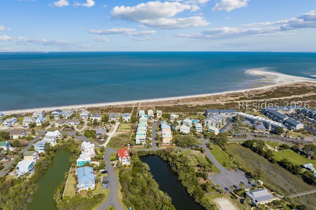 2 Ebb Tide Ct, St Helena Island, SC 29920