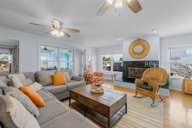 2 Ebb Tide Ct, St Helena Island, SC 29920