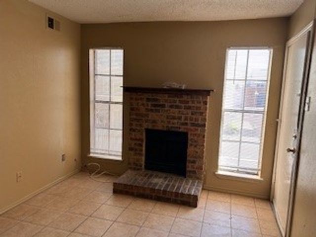 9520 Royal Lane 121, Dallas, TX 75243