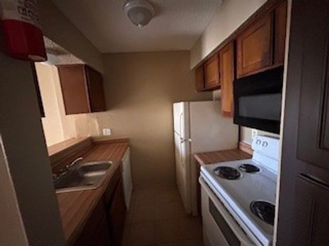 9520 Royal Lane 121, Dallas, TX 75243