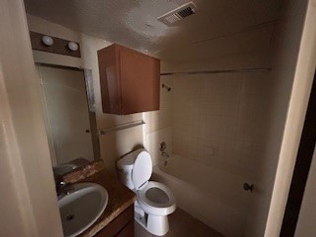 9520 Royal Lane 121, Dallas, TX 75243