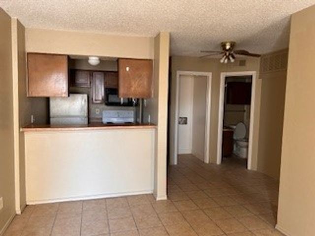 9520 Royal Lane 121, Dallas, TX 75243