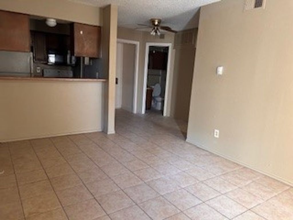 9520 Royal Lane 121, Dallas, TX 75243