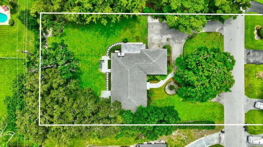 3711 Sherwood Boulevard, Delray Beach, FL 33445