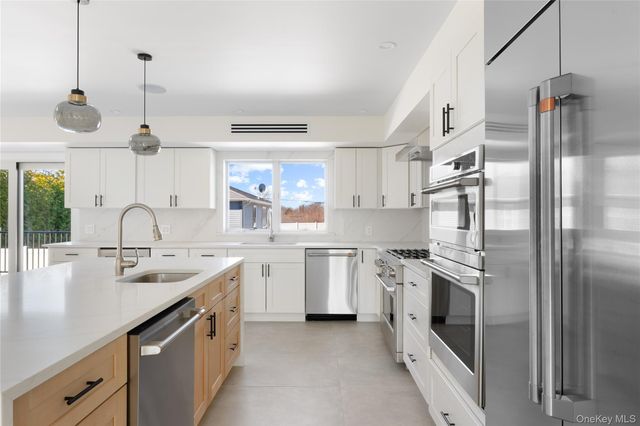 141 Flamingo Street, Atlantic Beach, NY 11509