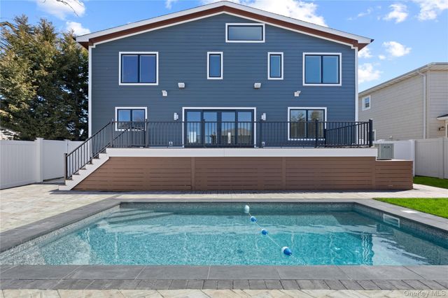 141 Flamingo Street, Atlantic Beach, NY 11509