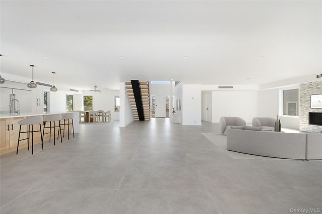 141 Flamingo Street, Atlantic Beach, NY 11509