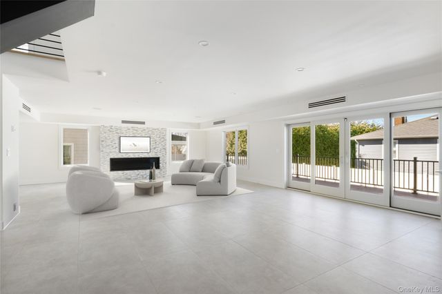 141 Flamingo Street, Atlantic Beach, NY 11509