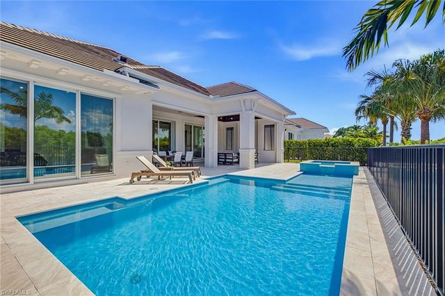 3308 Kumamoto LN, Naples, FL 34114