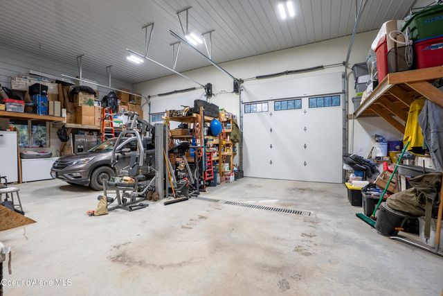 111 Majestic LN, Bonners Ferry, ID 83805