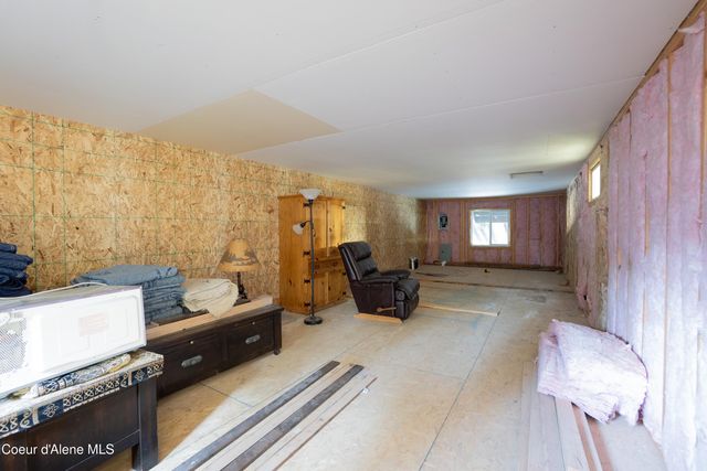 111 Majestic LN, Bonners Ferry, ID 83805