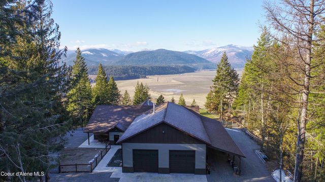 111 Majestic LN, Bonners Ferry, ID 83805