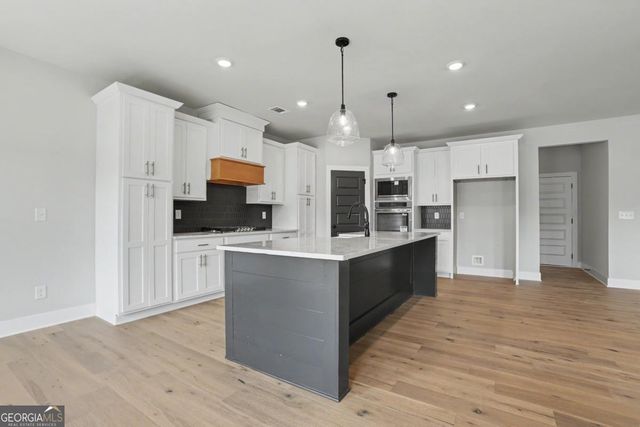 5809 Woodland Park Court, Jefferson, GA 30549