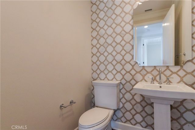 77 Sunset Cove, Irvine, CA 92602