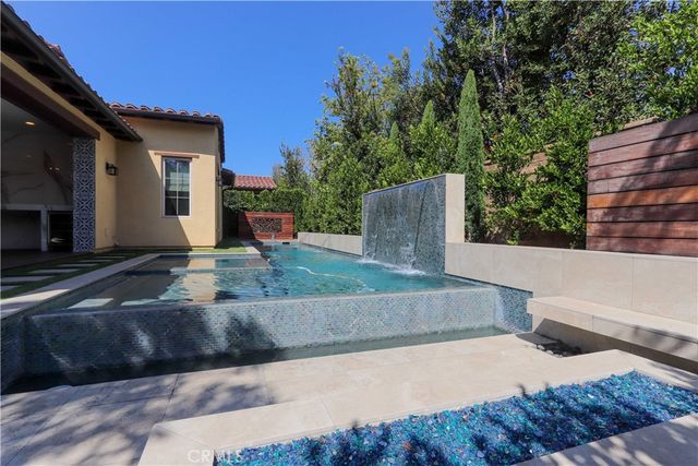 77 Sunset Cove, Irvine, CA 92602