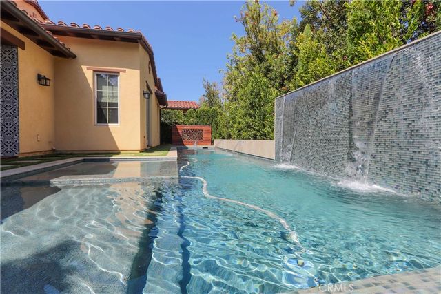 77 Sunset Cove, Irvine, CA 92602