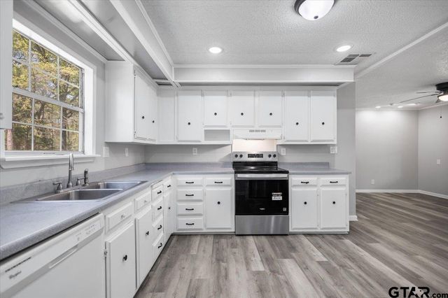 18607 C R 498, Lindale, TX 75771