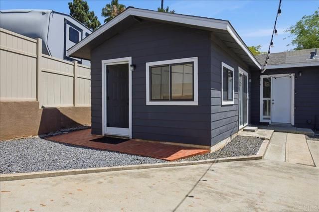 387 Girard Way, Vista, CA 92084