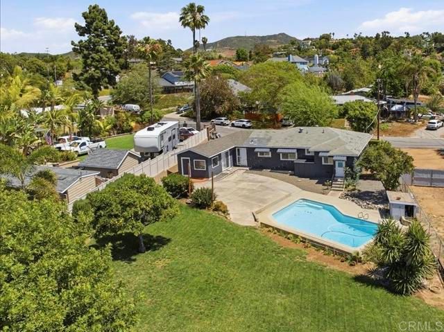 387 Girard Way, Vista, CA 92084