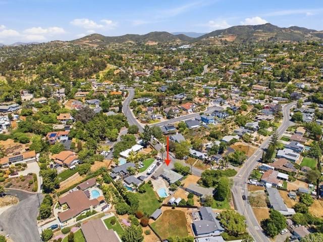 387 Girard Way, Vista, CA 92084