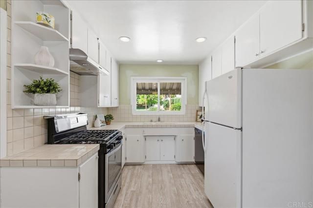 387 Girard Way, Vista, CA 92084