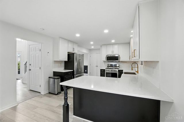 4870 Highland Oaks Drive, Green Twp, OH 45248